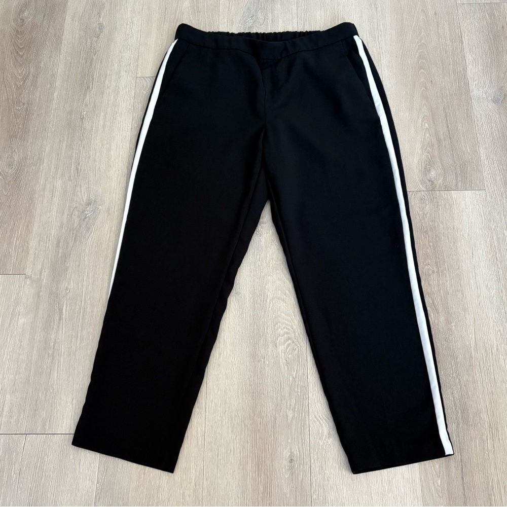 Old Navy Womens Pants Size 12 Black White Side Stripe Pull On Comfy Casual